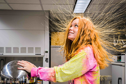 A student experiencing static electricity